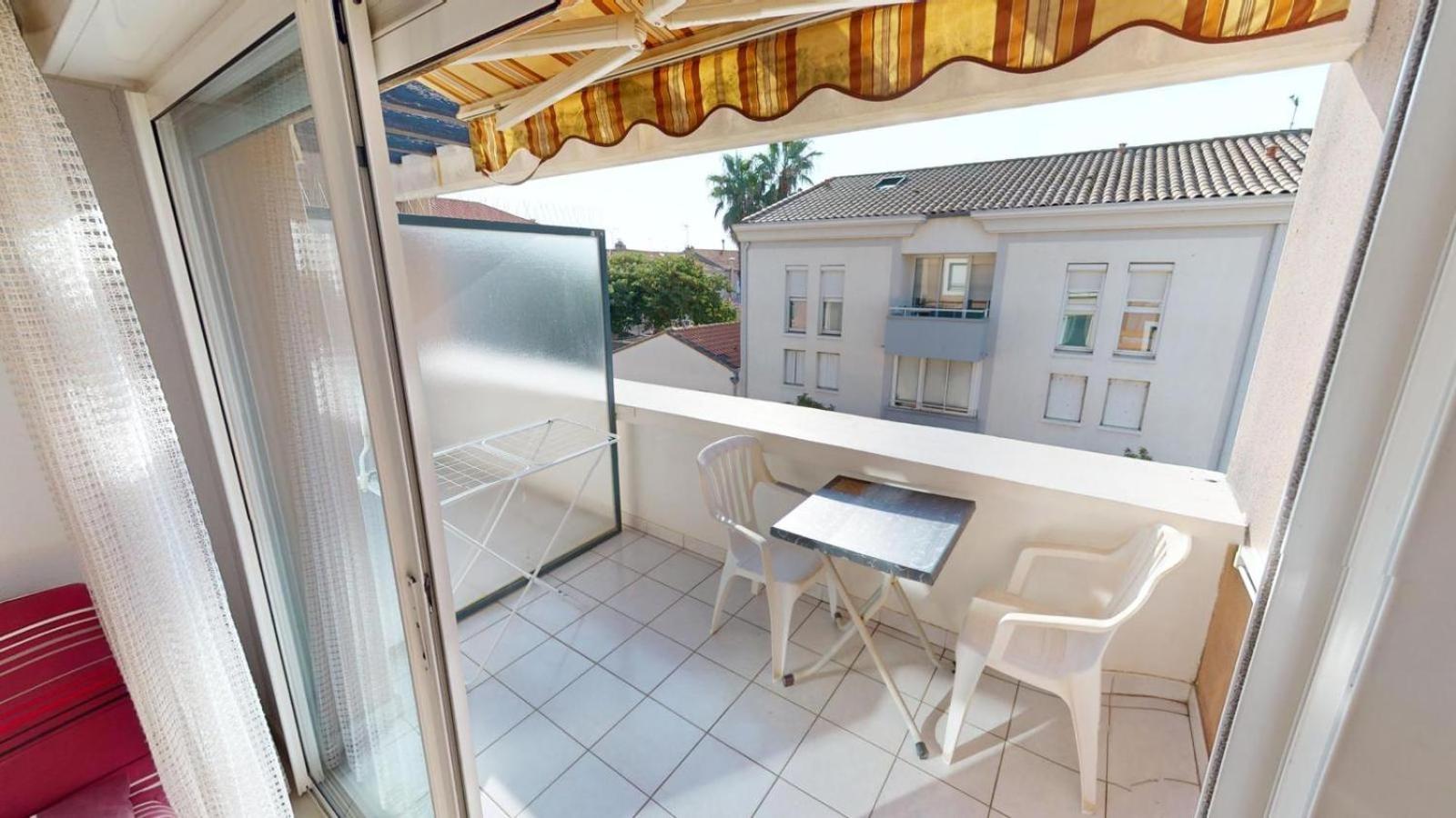 T2 Clim Avec Terrasse Et Place De Parking Privative Balaruc-les-Bains Eksteriør billede